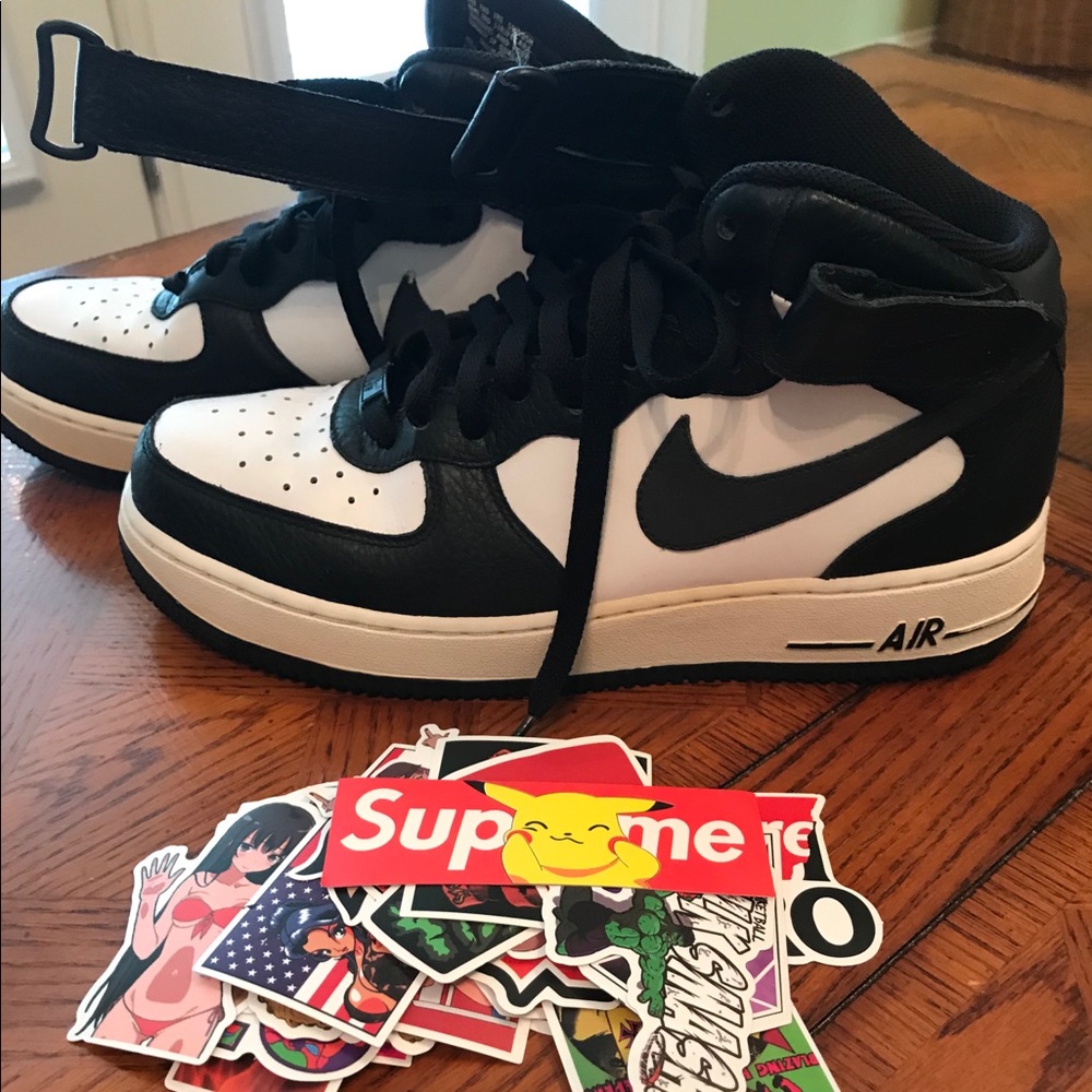 —-SOLD—-SOLD—Nike Air Force 1 high tops